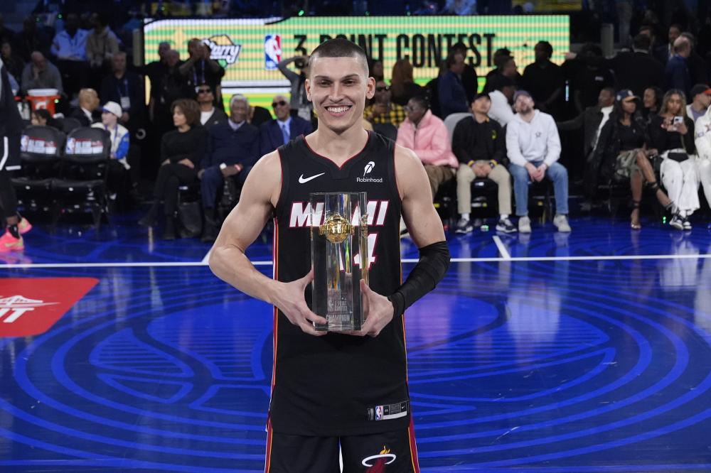 身体对抗强 身体对抗强